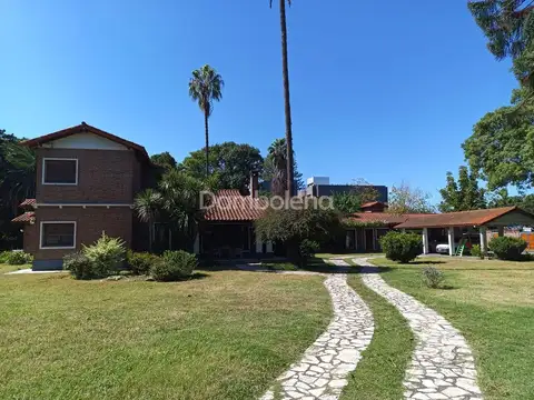 Casa Chalet  en Venta en Moreno, G.B.A. Zona Oeste, Argentina