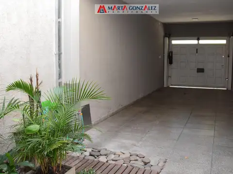 Depto Tipo Casa en Venta de 6 ambientes