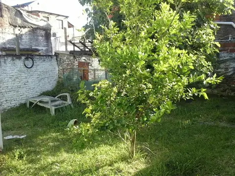 Depto Tipo Casa en Venta con 1 cocheras