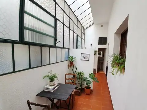 Depto Tipo Casa en Venta 100 años