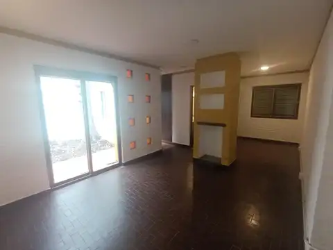 Depto Tipo Casa en Alquiler de 2 dormitorios