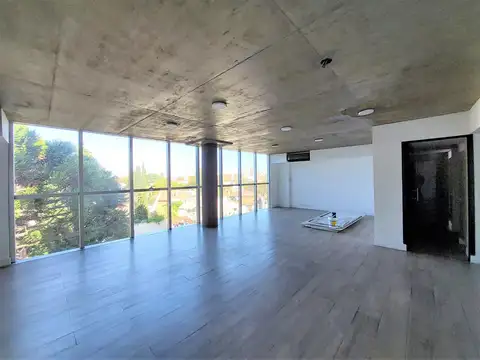 Av. Rivadavia 13330 , Piso 3