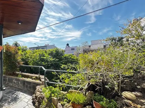 Depto Tipo Casa en Venta de 4 ambientes