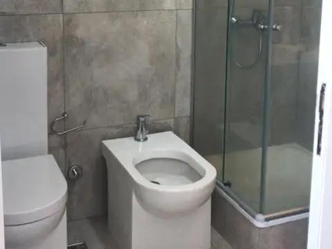 Alquiler monoambiente excelente estado. Edificio Bahía del Puerto - Puerto de Olivos