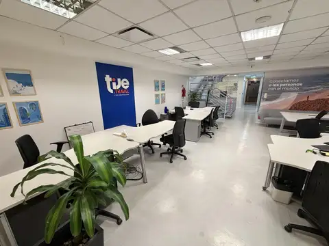 Oficina en PB alquiler en Recoleta de 288m2