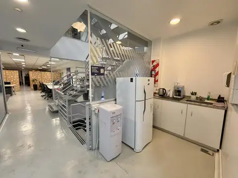 Oficina en Alquiler al Este