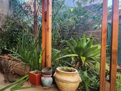 Depto Tipo Casa en Venta en El Palomar, USD 64.000