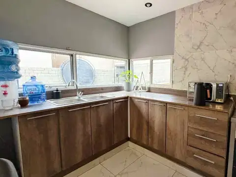 PH en Rada tilly de 2 dormitorios, quincho y patio