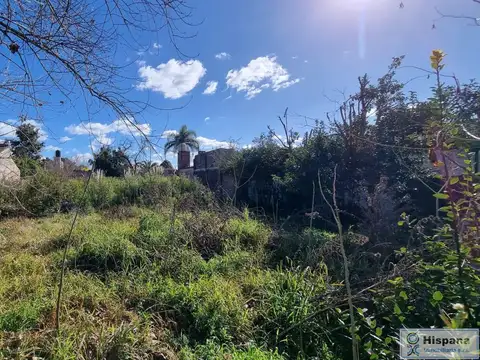 Dos lotes en venta en el centro de Del Viso, Pilar. ¡Excelente ubicación!