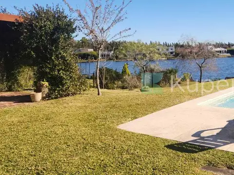 Alquiler anual casa a la laguna 4 amb. Santa Teresa. Villanueva