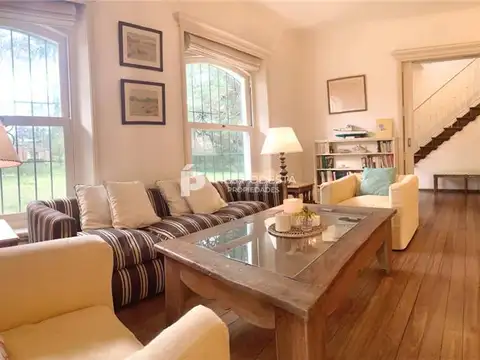 Casa en Alquiler de 5 dormitorios