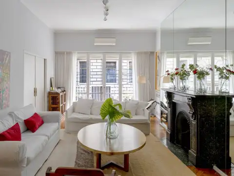 Montevideo y Av. Santa Fe