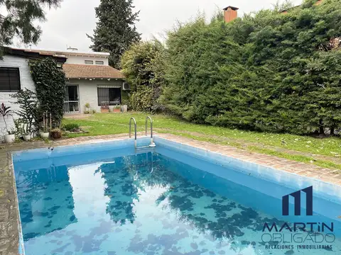 Casa en venta Bella vista 4 ambientes con pileta