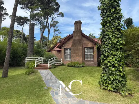 Av. Libertador Sur al 1400