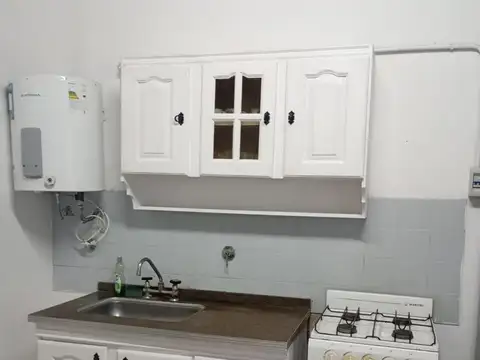 Casa 2 ambientes con 1 baño