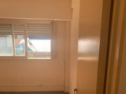 Departamento en Alquiler en Balvanera, $ 650.000