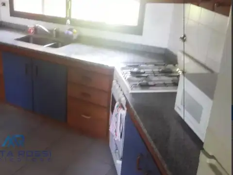 Casa 4 ambientes con 4 baños