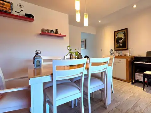 Depto Tipo Casa 3 ambientes con 5 baños