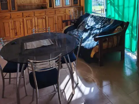 Casa en Villa Elvira Terreno 470m2 parquizado.