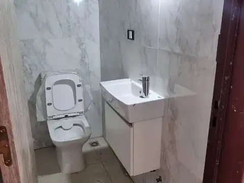 Depto Tipo Casa en Venta con 1 cocheras