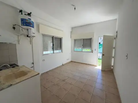 Depto Tipo Casa en Alquiler de 2 dormitorios
