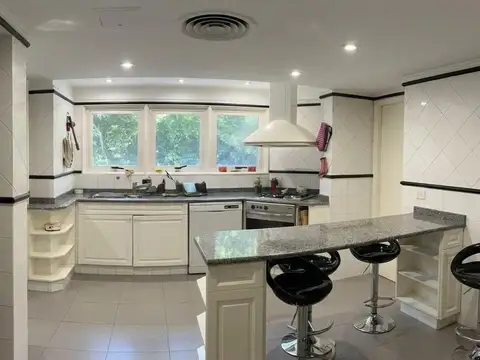 Departamento en Venta de 4 dormitorios