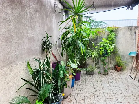 VENTA CASA GALPON GARAGE DEPOSITO VILLA LYNCH SAN MARTIN OPORTUNIDAD A REFACIONAR