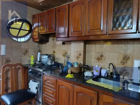 Casa en Venta con 6 cocheras