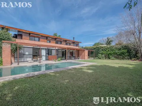 Casa en venta - Barrio Cerrado Jockey Chico - San Isidro