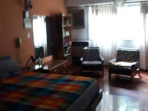 Casa en Venta en Castelar, USD 290.000