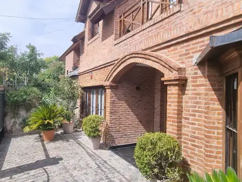 Casa en Venta en La Merced, USD 460.000
