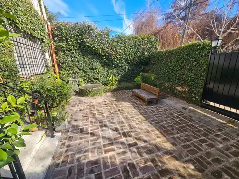 Depto Tipo Casa en Alquiler de 3 ambientes