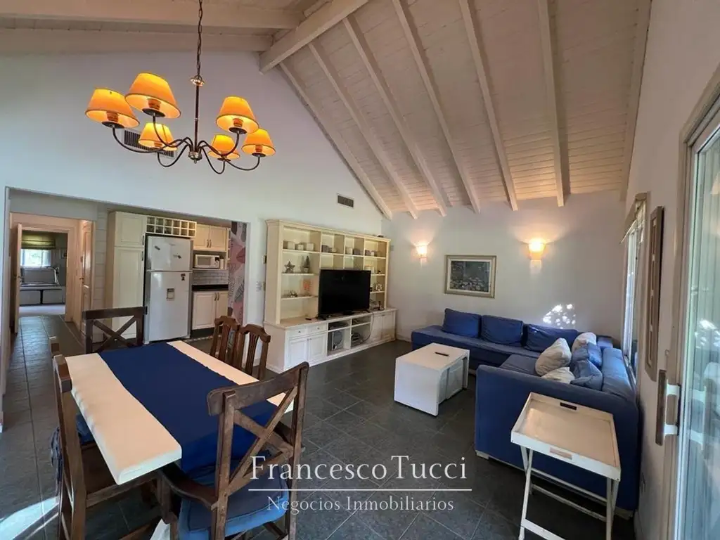 Casa en Los Pinguinos