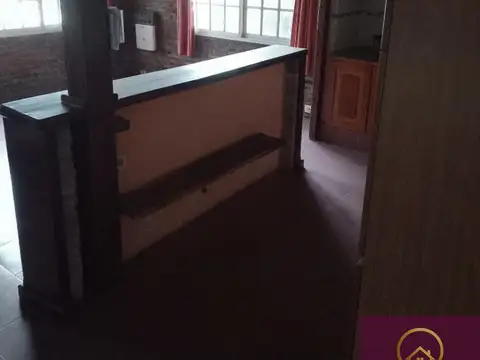 Casa 5 ambientes con 2 baños