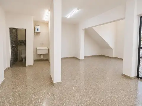 LOCAL CON DEPARTAMENTO 3 AMBIENTES EN QUILMES