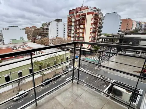 Avenida Jujuy 2100