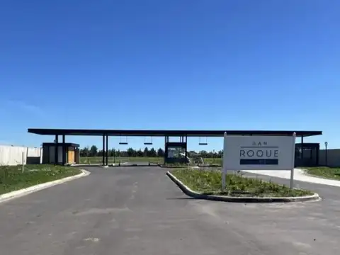 Se vende lote en Barrio San Roque (Canning Village)