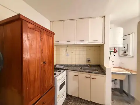 VENTA MONOAMBIENTE A REFACCIONAR EN CABALLITO