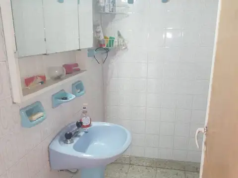 Depto Tipo Casa en Venta 40 años