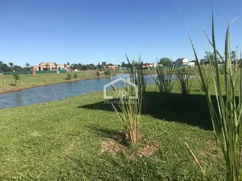 Terreno en Venta de 450,0 m2