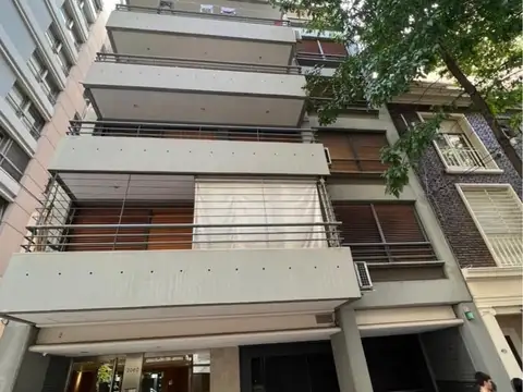 3 De Febrero 2000, Piso 7°
