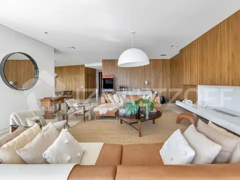 Casa en Venta al Oeste