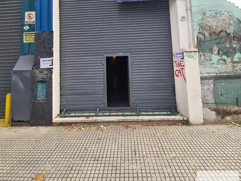 Local Comercial en alquiler - 1 Baño - Almagro