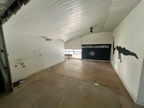 VENTA - GALPON EN BARRIO VILLA JARDIN