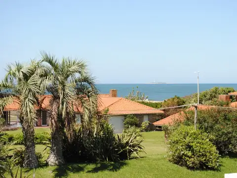 Casa en Alquiler Temporal en Punta del Este, USD 40.000
