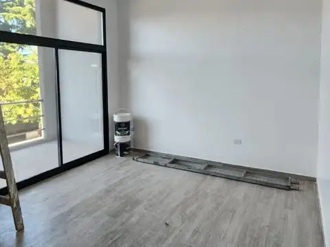 VENTA DEPARTAMENTO DUPLEX 2 AMBIENTES - BURZACO