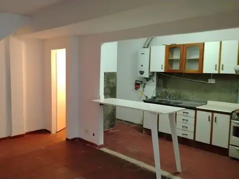 Depto Tipo Casa 3 ambientes con 1 baño