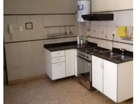 DEPARTAMENTO  2 amb. MUY BUEN ESTADO