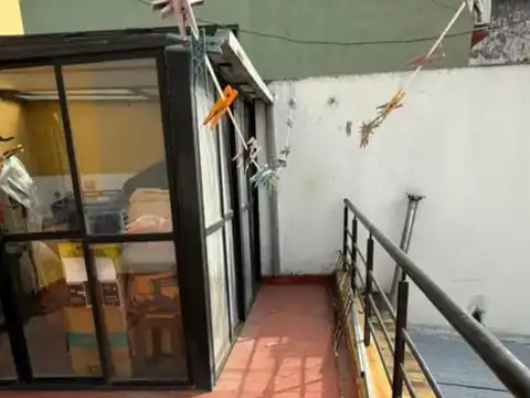 Depto Tipo Casa en Venta de 4 ambientes