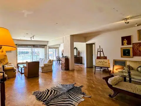 venta dpto 4 amb + dependencia + patio + cochera en Belgrano